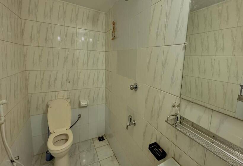 هاستل Zoofamily