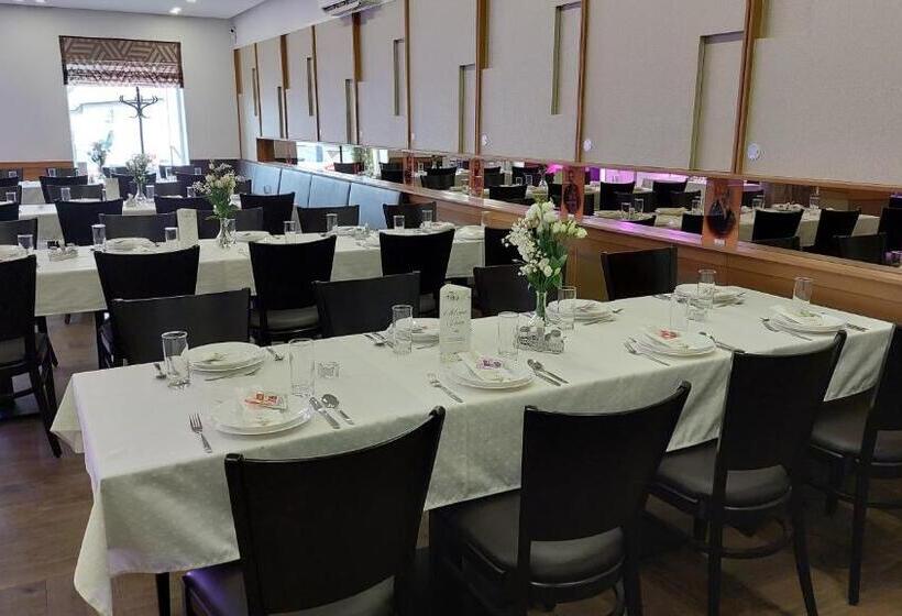 צימר Csata Vendéglő és Panzió