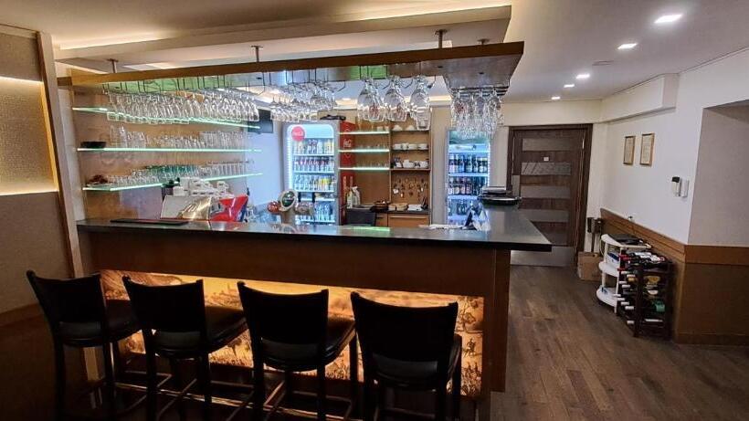 צימר Csata Vendéglő és Panzió