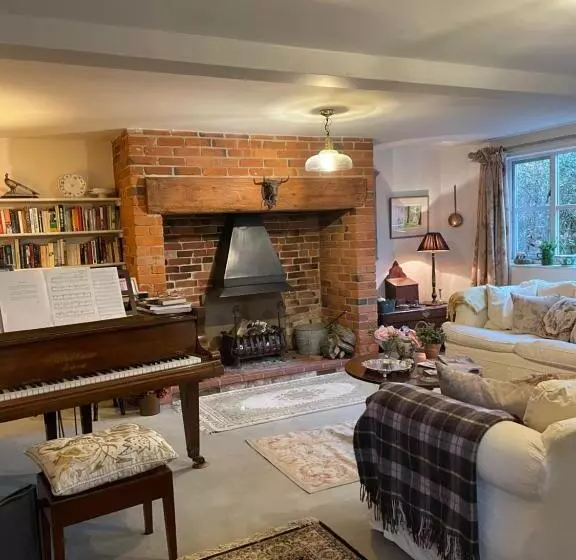 Aamiaismajoitus (B&B) Joyce’s Barn