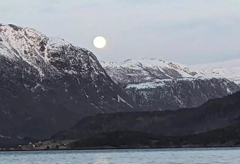 Aamiaismajoitus (B&B) Overnatting Rodal