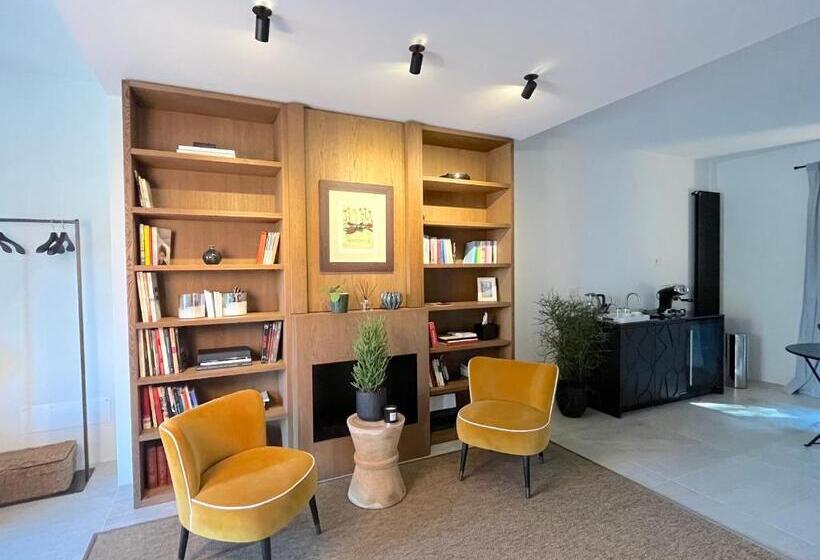 צימר The Iconic Lodge