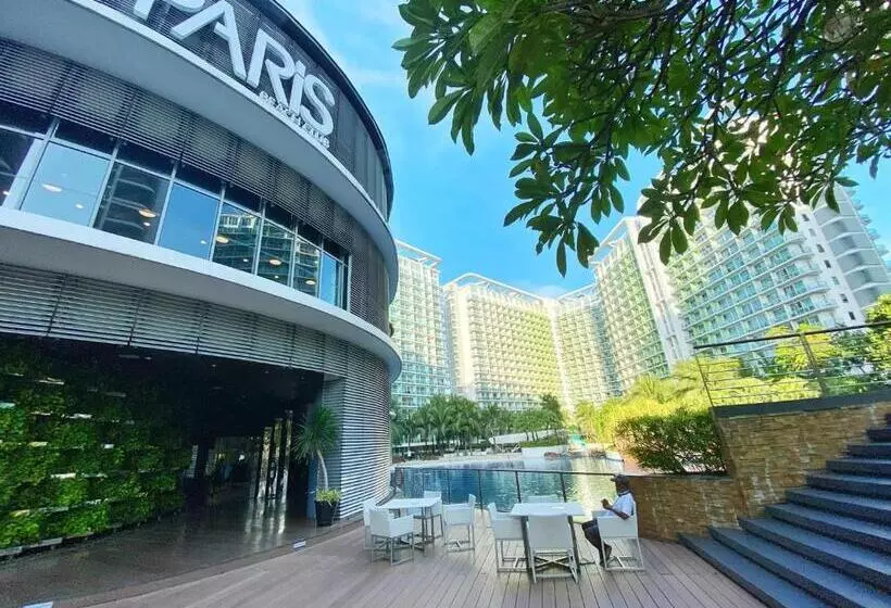 هتل Azure Staycation