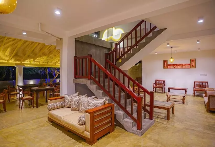 Hotelli Beyond The Sea By Ceylonese