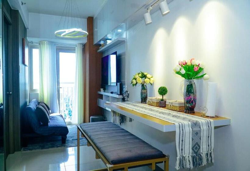 ペンション Penthouse Staycation With View Metro Manila