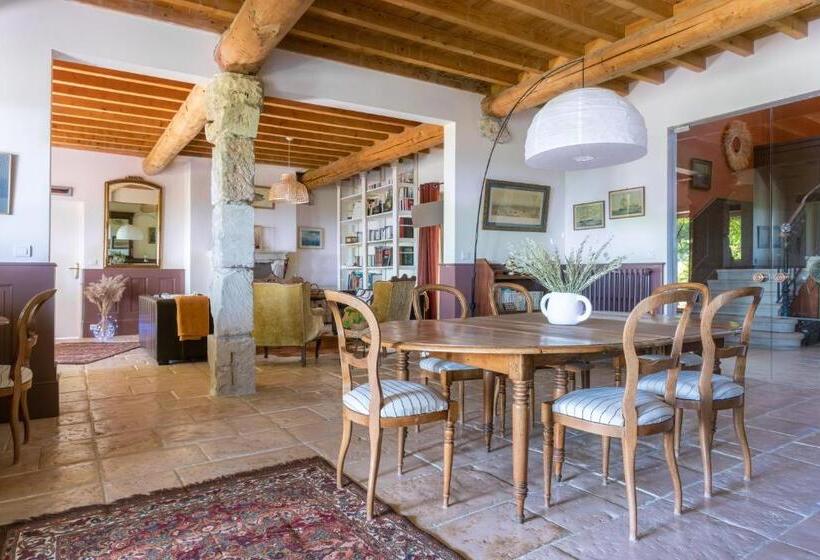 بنسيون Domaine De Barbe   Chambre Lin