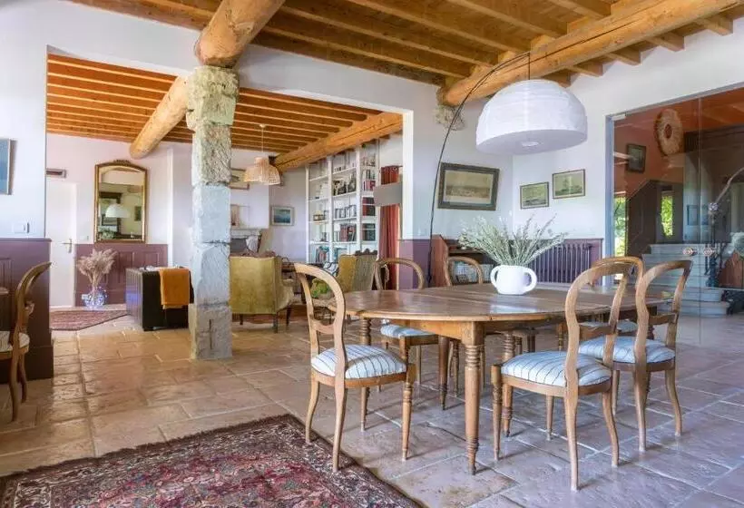 ペンション Domaine De Barbe   Chambre Lin