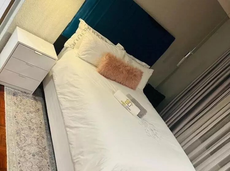 Majatalo Icebolethu Guest House
