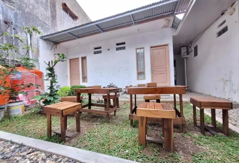 ペンション Tanjung Syariah