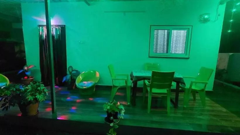 ペンション The Same Guest House