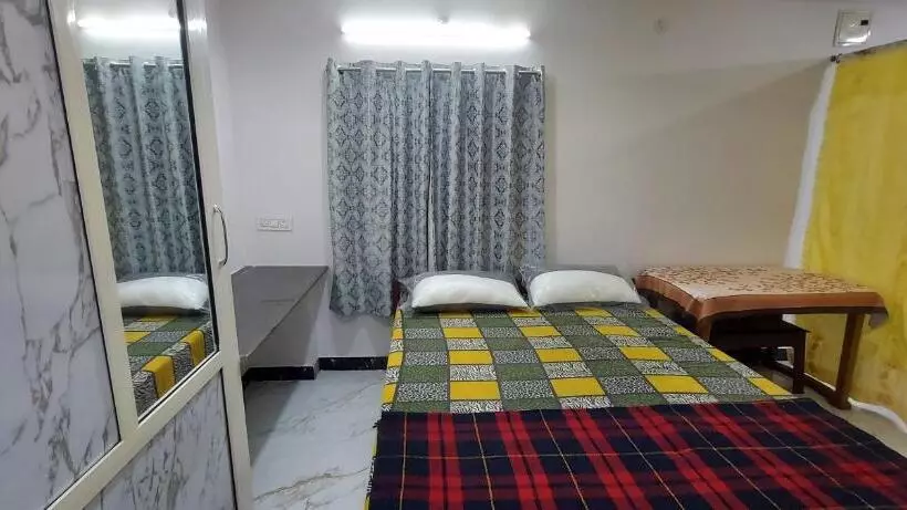 ペンション The Same Guest House