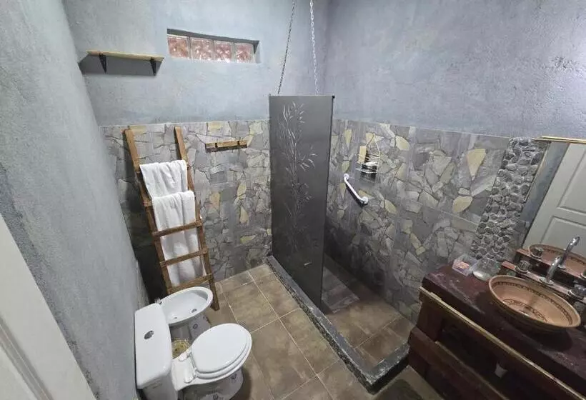 Retkeilymaja Pomancillo Ecolodge