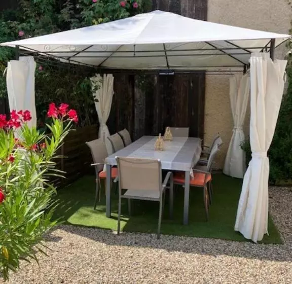 Aamiaismajoitus (B&B) Maison D Hôtes Martineau