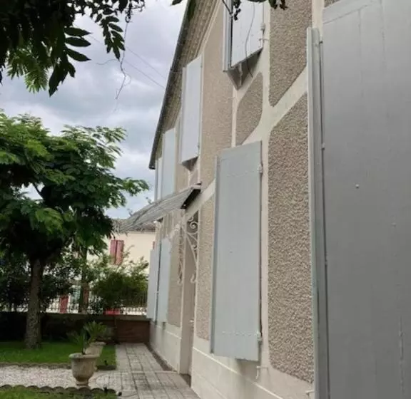 Aamiaismajoitus (B&B) Maison D Hôtes Martineau