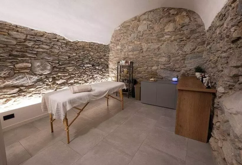 Hotelli La Svolta Foresteria