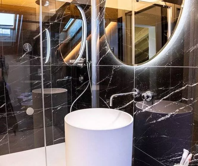 Hotelli La Svolta Foresteria