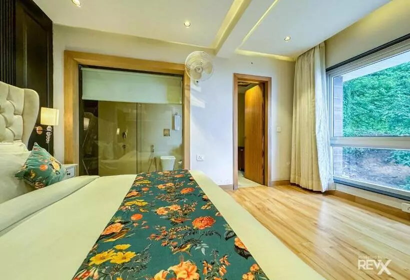 هتل Rockland Residency