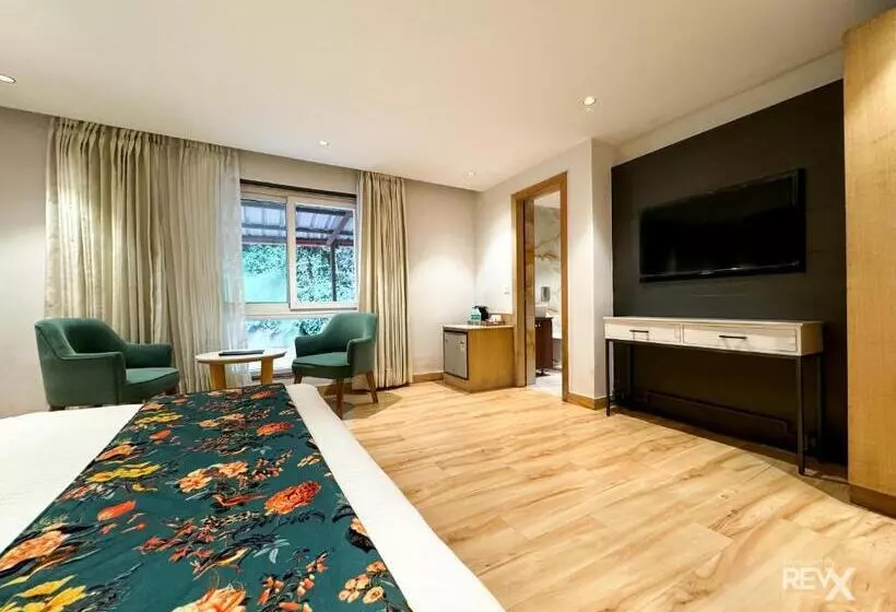 هتل Rockland Residency