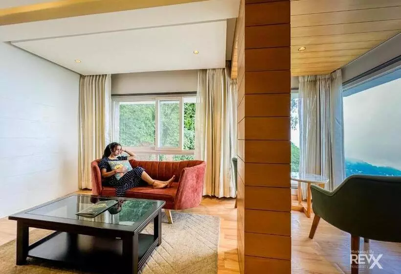 هتل Rockland Residency