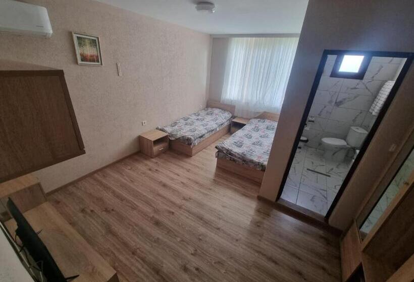 膳宿费 къща за гости люляк