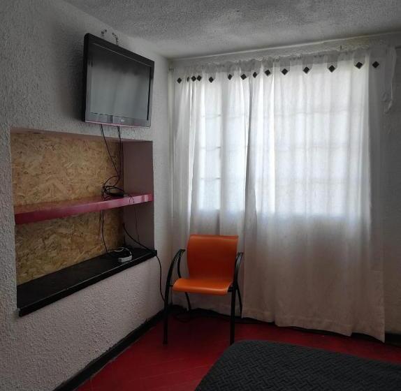 پانسیون Casa Hotel Calle 100