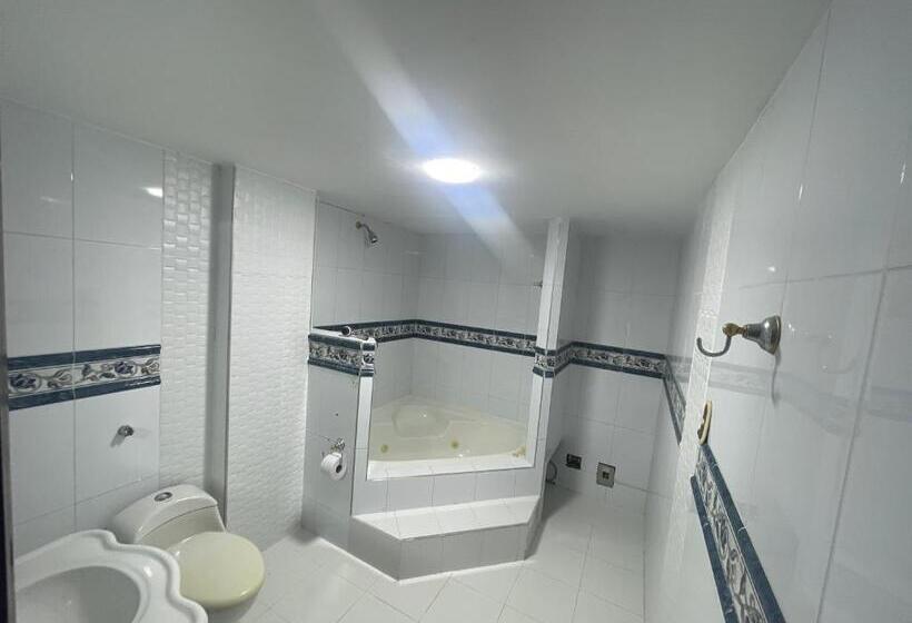 پانسیون Hostal La Noelia