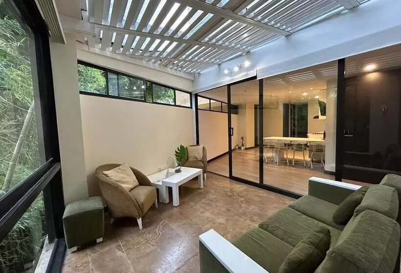 پانسیون Room In Bb   Suite Presidencial En Hotel Proximo Al Aeropuerto
