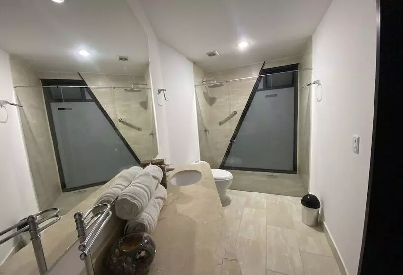 پانسیون Room In Bb   Suite Presidencial En Hotel Proximo Al Aeropuerto