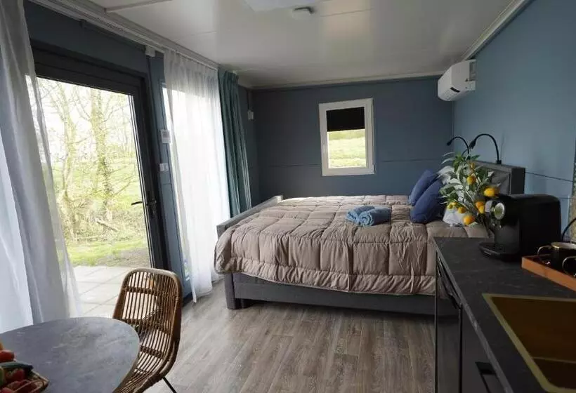 B&b/tiny House Bij Zee