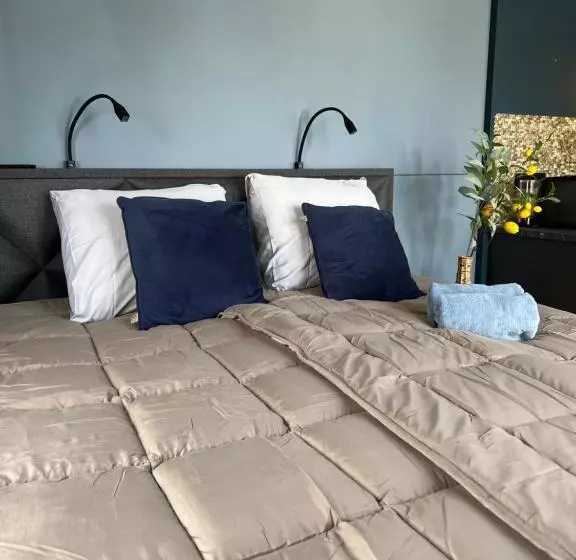 B&b/tiny House Bij Zee