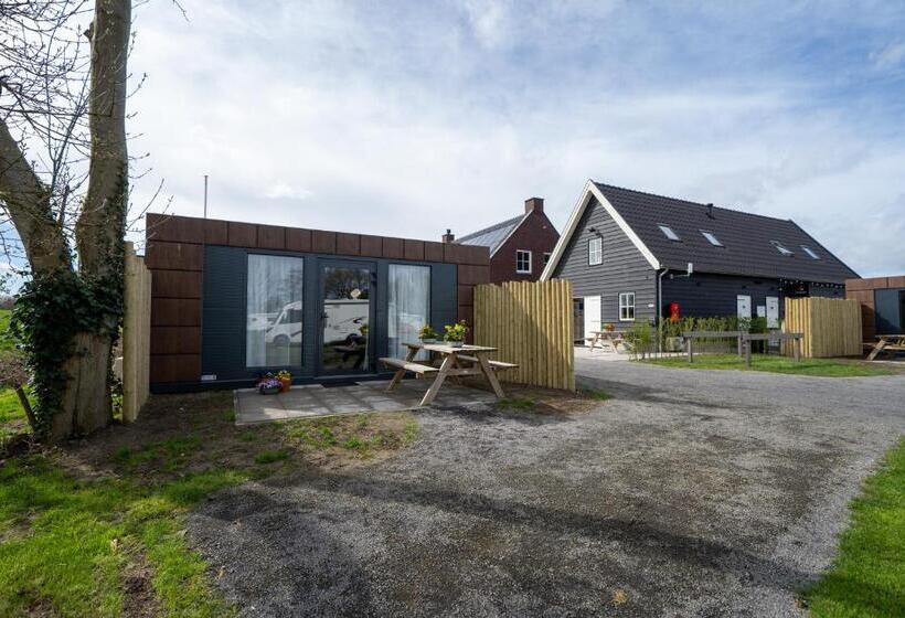 B&b/tiny House Bij Zee