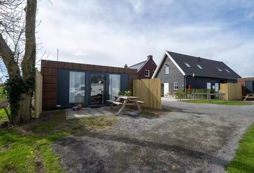 B&b/tiny House Bij Zee