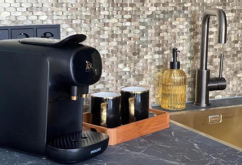 B&b/tiny House Bij Zee