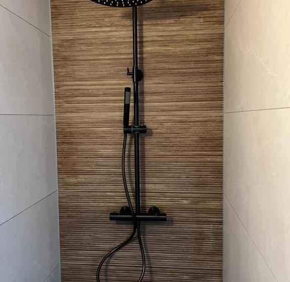 B&b/tiny House Bij Zee