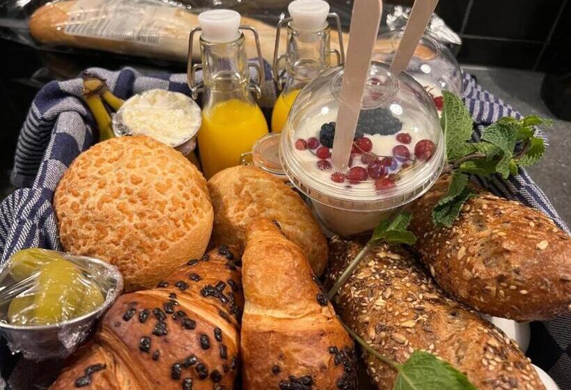 B&b/tiny House Bij Zee