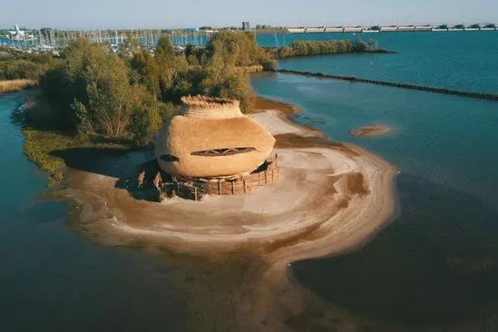 B&b/tiny House Bij Zee