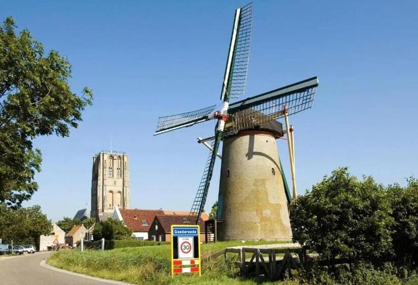 B&b/tiny House Bij Zee