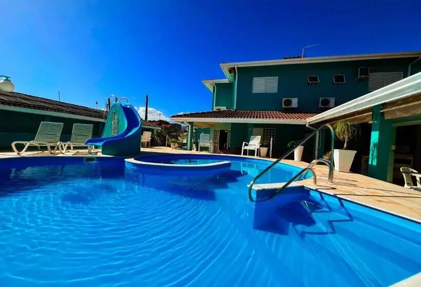 Aamiaismajoitus (B&B) Mansão Azul