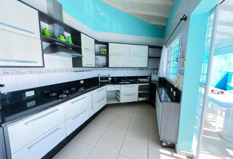 Aamiaismajoitus (B&B) Mansão Azul