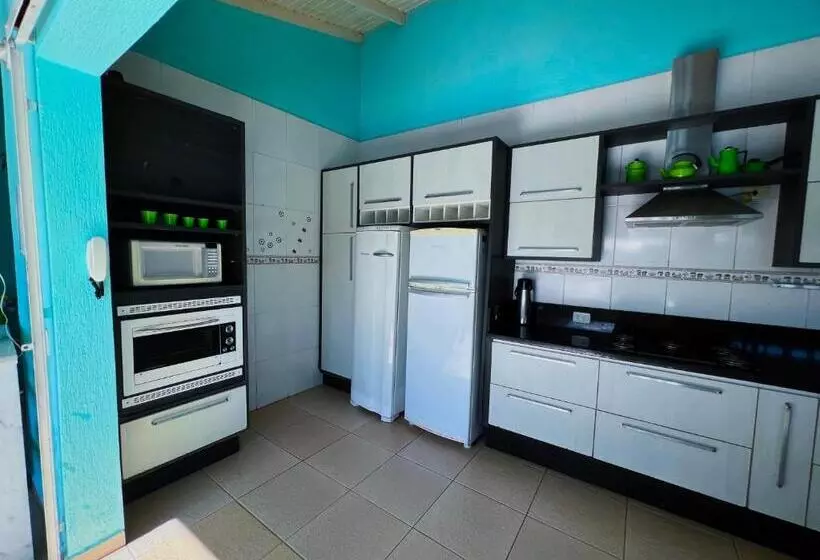 Aamiaismajoitus (B&B) Mansão Azul