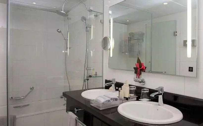 Eko Hotel Signature