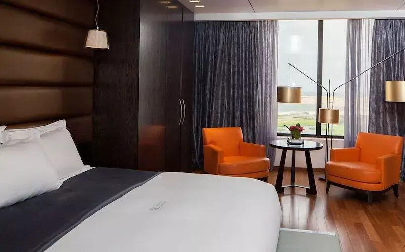 Eko Hotel Signature