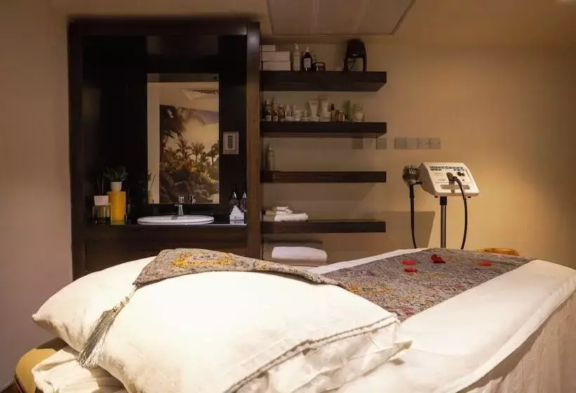 Eko Hotel Signature