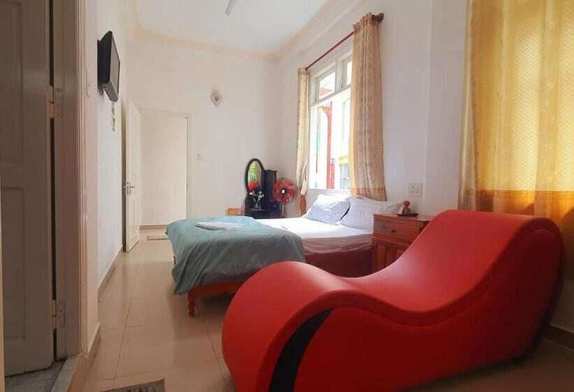 Conico Luxury Hotel Dalat