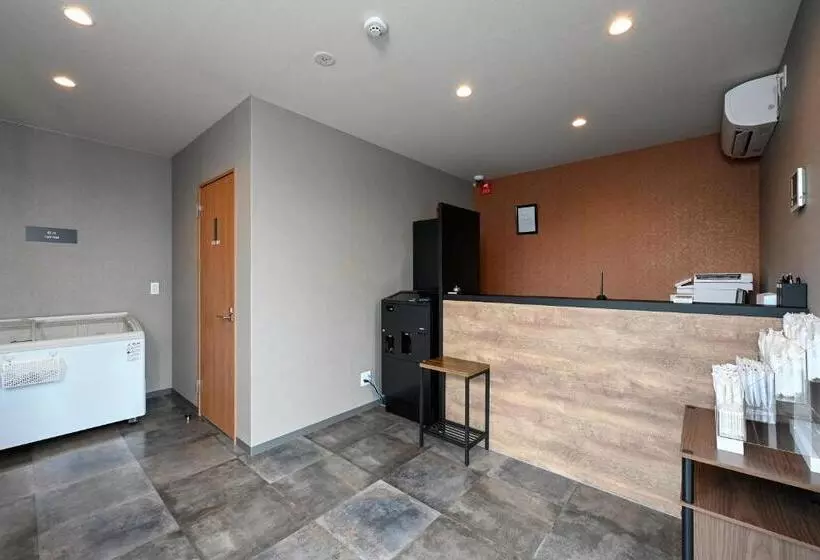 Hotelli R9 The Yard Nakama