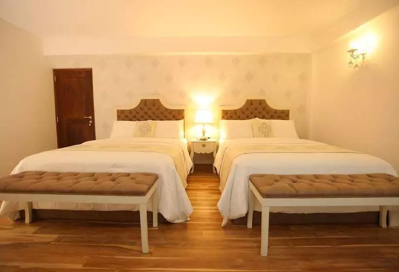 Majatalo Nicholas Cottage