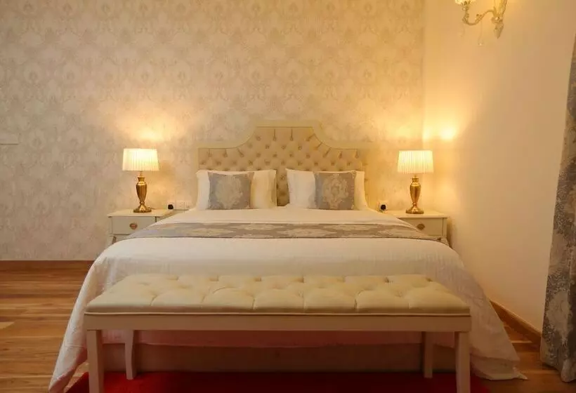 Majatalo Nicholas Cottage