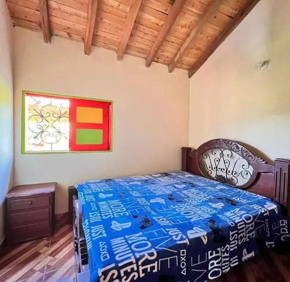 ペンション Residencia Artistica Y Hostal Los Colores