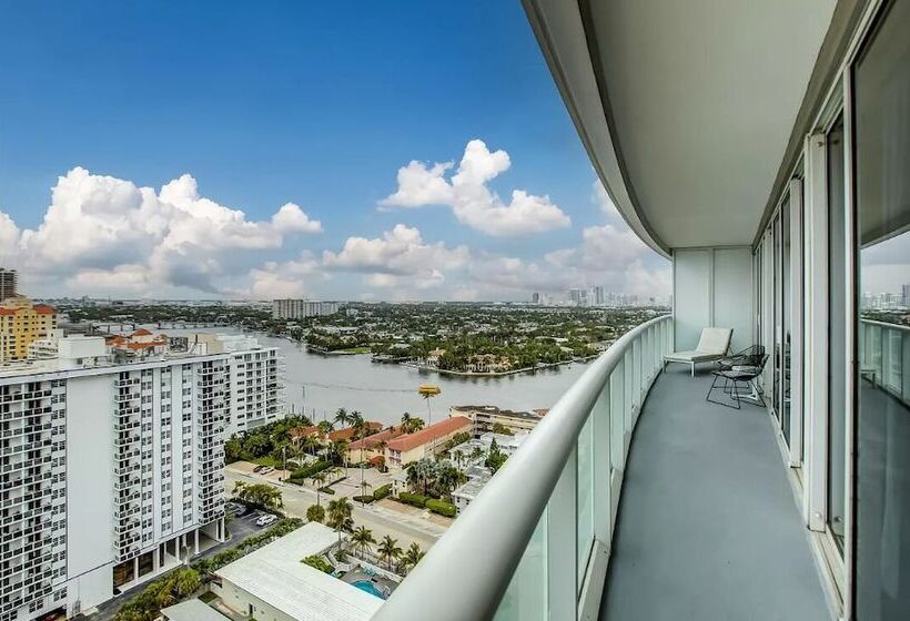 The Marriott W Fort Lauderdale Suite 1907