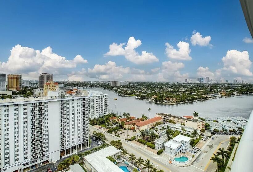 The Marriott W Fort Lauderdale Suite 1907